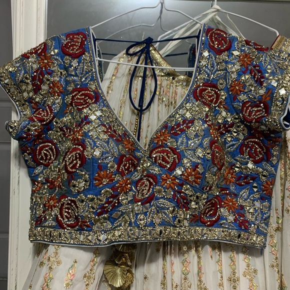 Re and new heavy lengha with hand work blouse size 40-42 - Picture 8 of 8